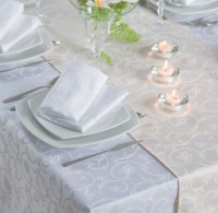 DAMASKOVY OBRUS BIELY 140X180